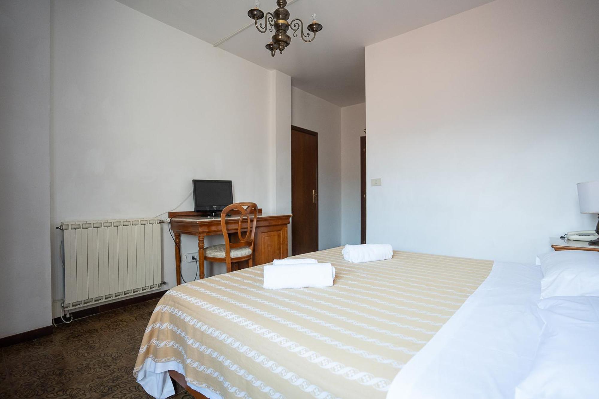 Hotel Napoleon Pontremoli Exterior foto